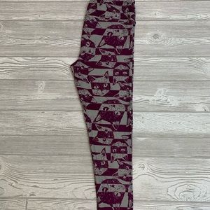 EUC LuLaRoe leggings TC 12-22 Cats & Stripes